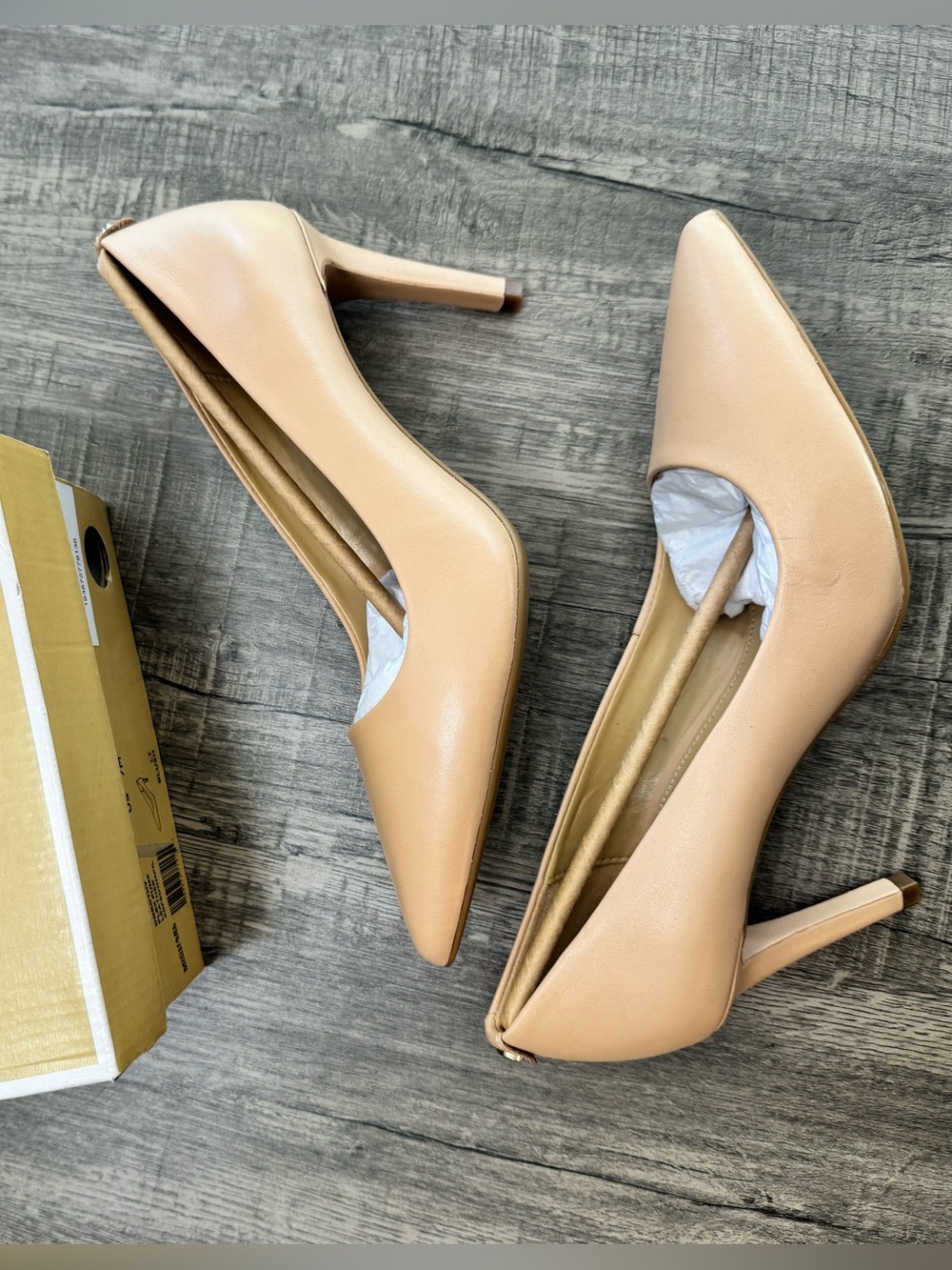 Michael Kors Beige Pointed-Toe Stiletto new
